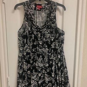 Elle Black-and-White Sleeveless Dress (NWOT)